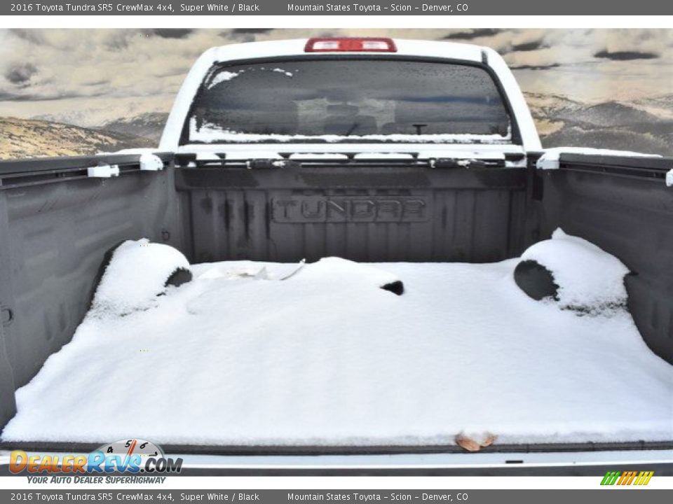 2016 Toyota Tundra SR5 CrewMax 4x4 Super White / Black Photo #26