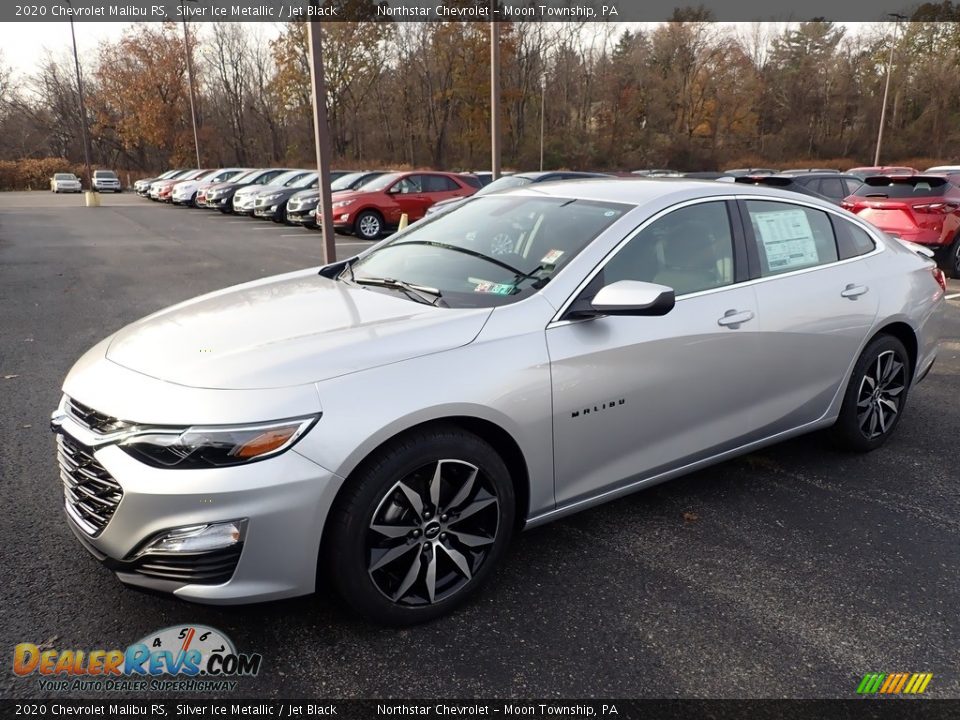 Front 3/4 View of 2020 Chevrolet Malibu RS Photo #1