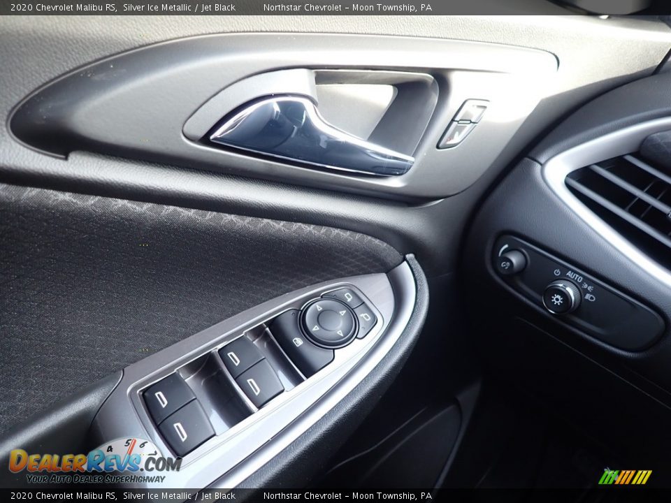 Controls of 2020 Chevrolet Malibu RS Photo #20