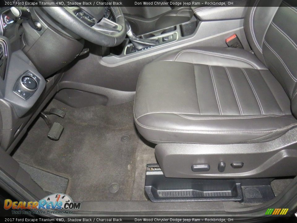 2017 Ford Escape Titanium 4WD Shadow Black / Charcoal Black Photo #22