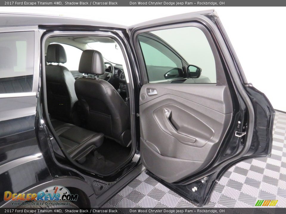 2017 Ford Escape Titanium 4WD Shadow Black / Charcoal Black Photo #29