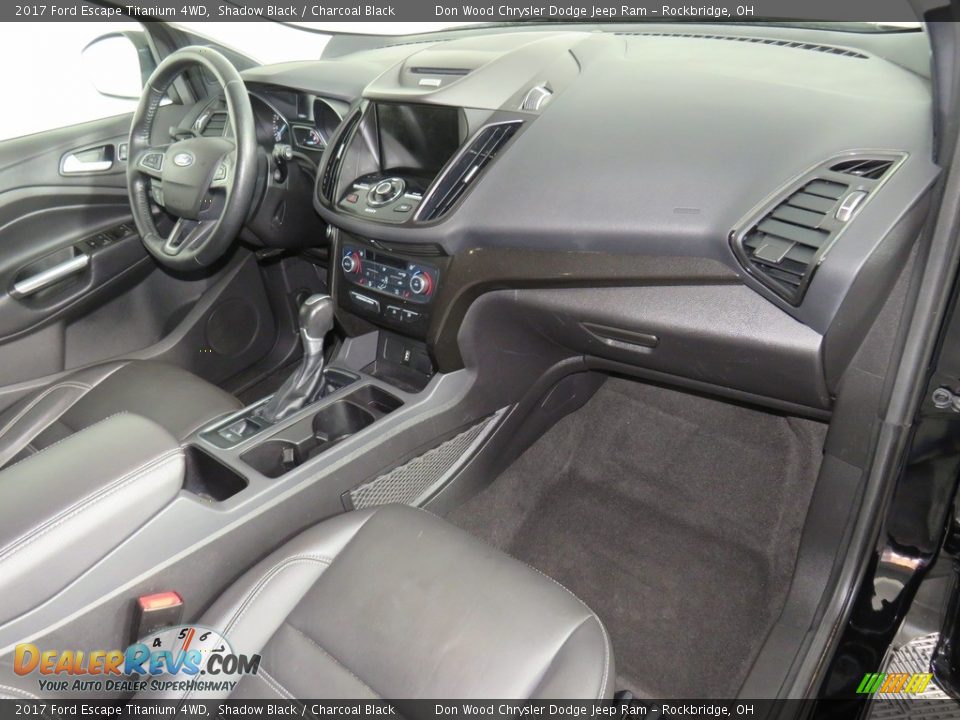 2017 Ford Escape Titanium 4WD Shadow Black / Charcoal Black Photo #33