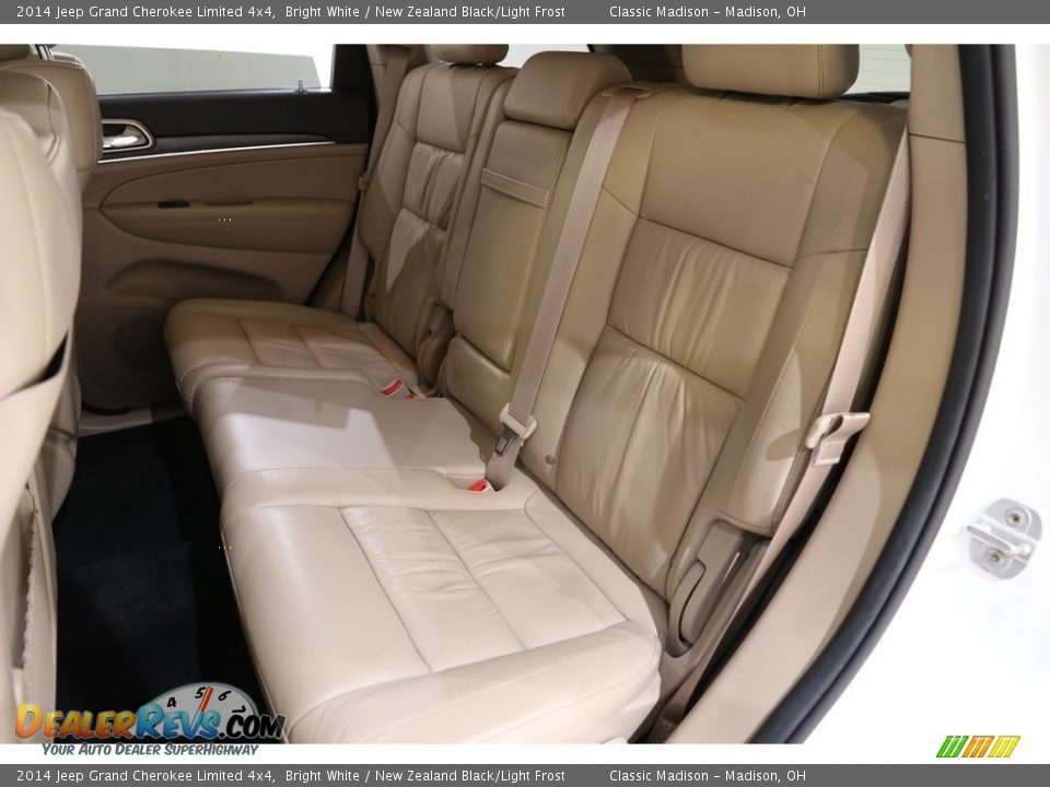 2014 Jeep Grand Cherokee Limited 4x4 Bright White / New Zealand Black/Light Frost Photo #24