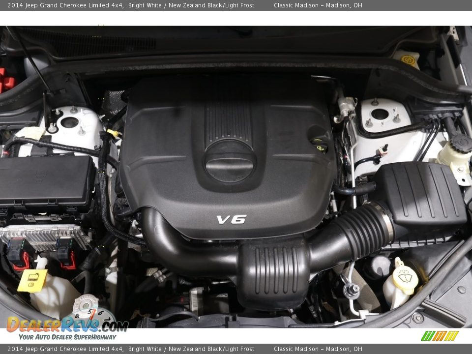 2014 Jeep Grand Cherokee Limited 4x4 Bright White / New Zealand Black/Light Frost Photo #26