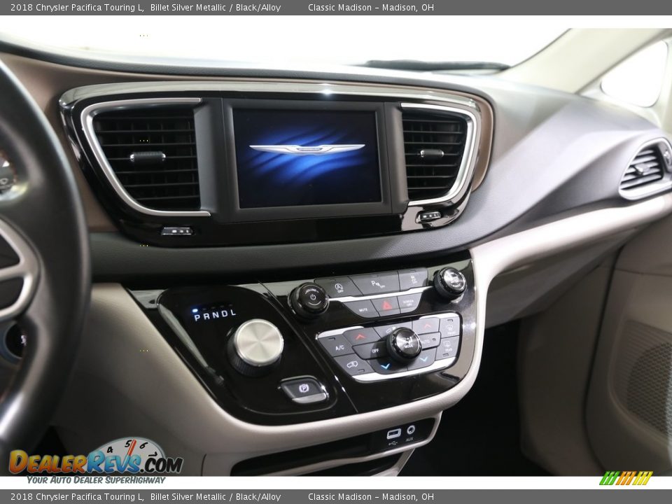 2018 Chrysler Pacifica Touring L Billet Silver Metallic / Black/Alloy Photo #9