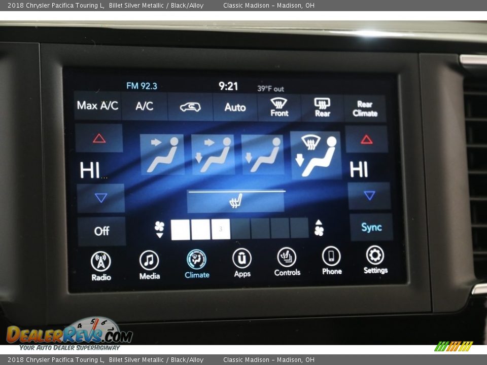 2018 Chrysler Pacifica Touring L Billet Silver Metallic / Black/Alloy Photo #11