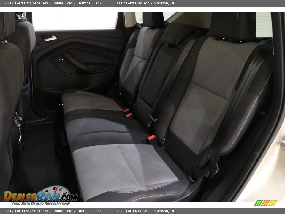 2017 Ford Escape SE 4WD White Gold / Charcoal Black Photo #18
