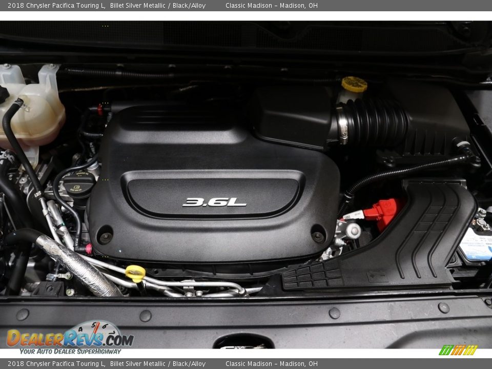 2018 Chrysler Pacifica Touring L Billet Silver Metallic / Black/Alloy Photo #23