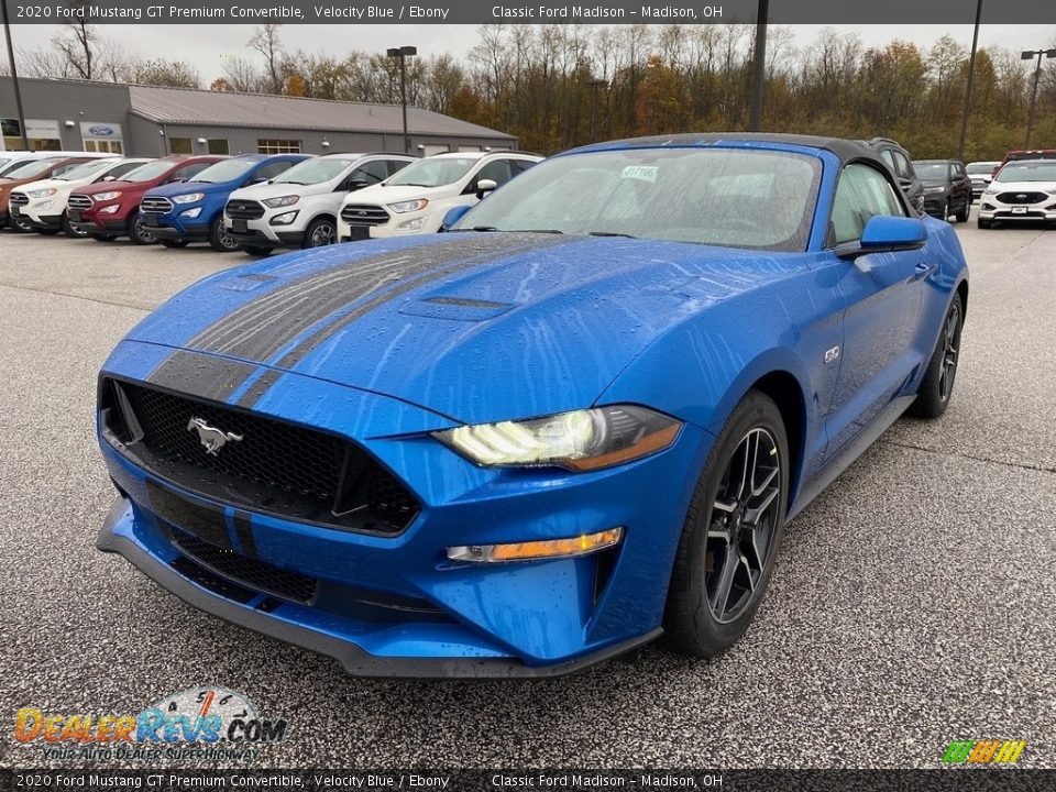 Front 3/4 View of 2020 Ford Mustang GT Premium Convertible Photo #1