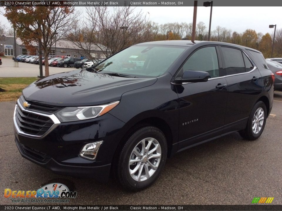 Front 3/4 View of 2020 Chevrolet Equinox LT AWD Photo #5