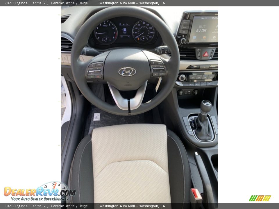 2020 Hyundai Elantra GT Ceramic White / Beige Photo #14