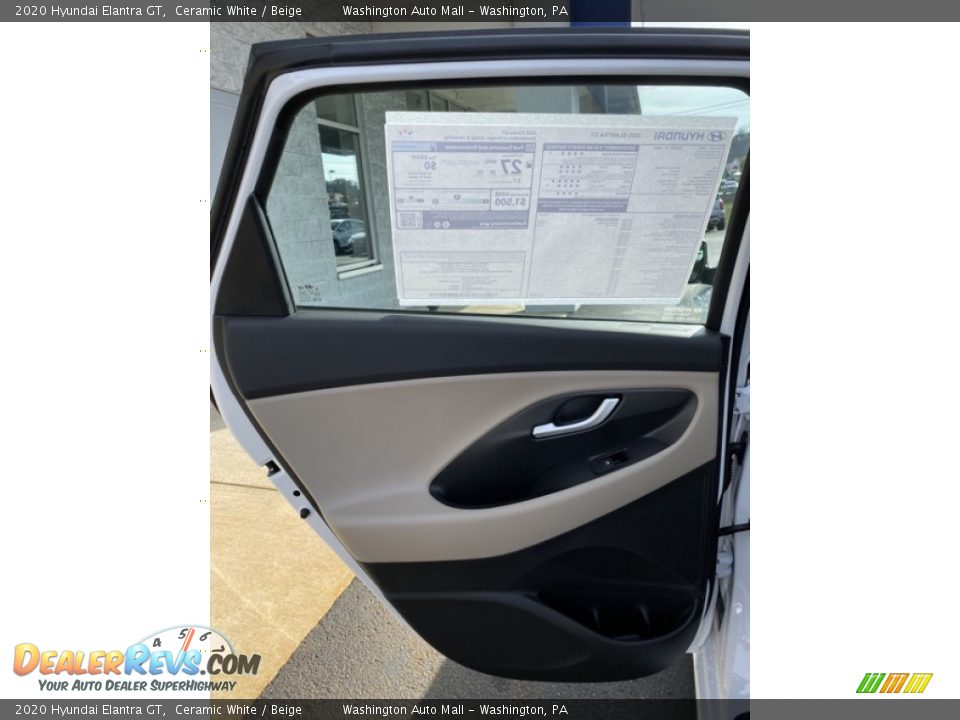 2020 Hyundai Elantra GT Ceramic White / Beige Photo #17