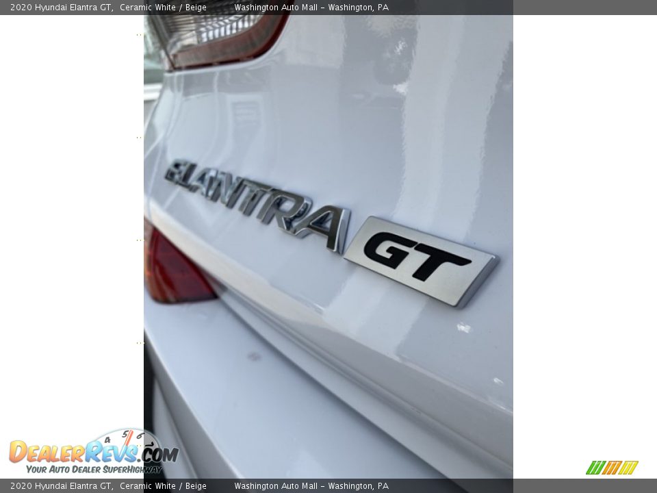 2020 Hyundai Elantra GT Ceramic White / Beige Photo #21