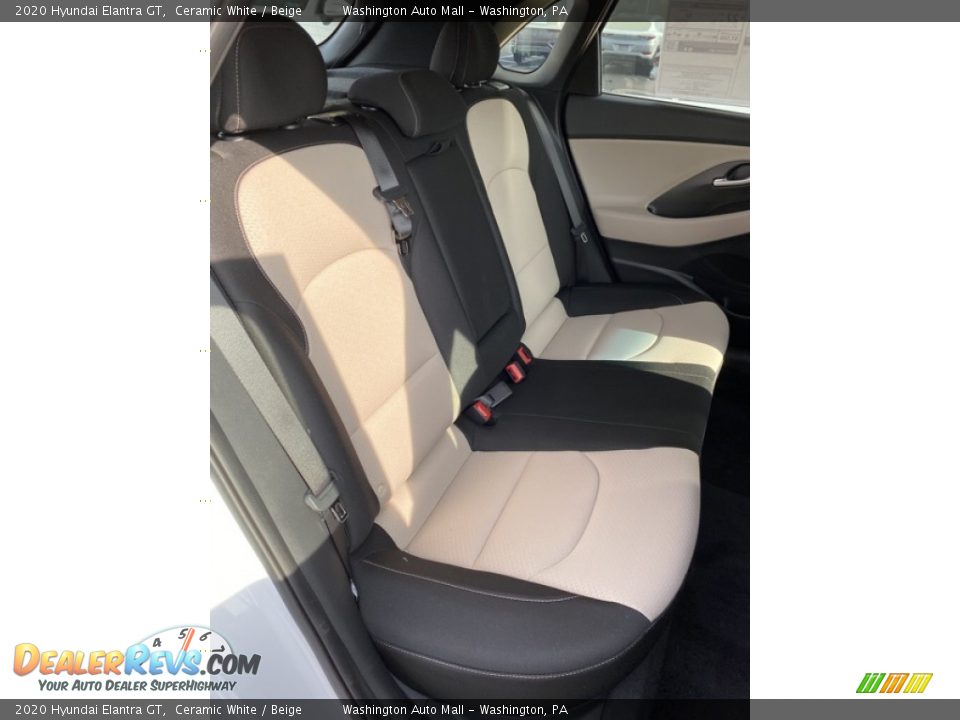 2020 Hyundai Elantra GT Ceramic White / Beige Photo #25