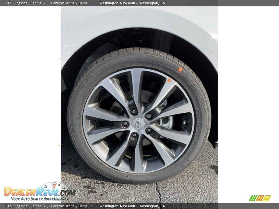 2020 Hyundai Elantra GT Ceramic White / Beige Photo #30