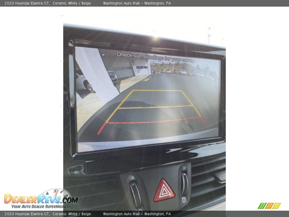 2020 Hyundai Elantra GT Ceramic White / Beige Photo #33