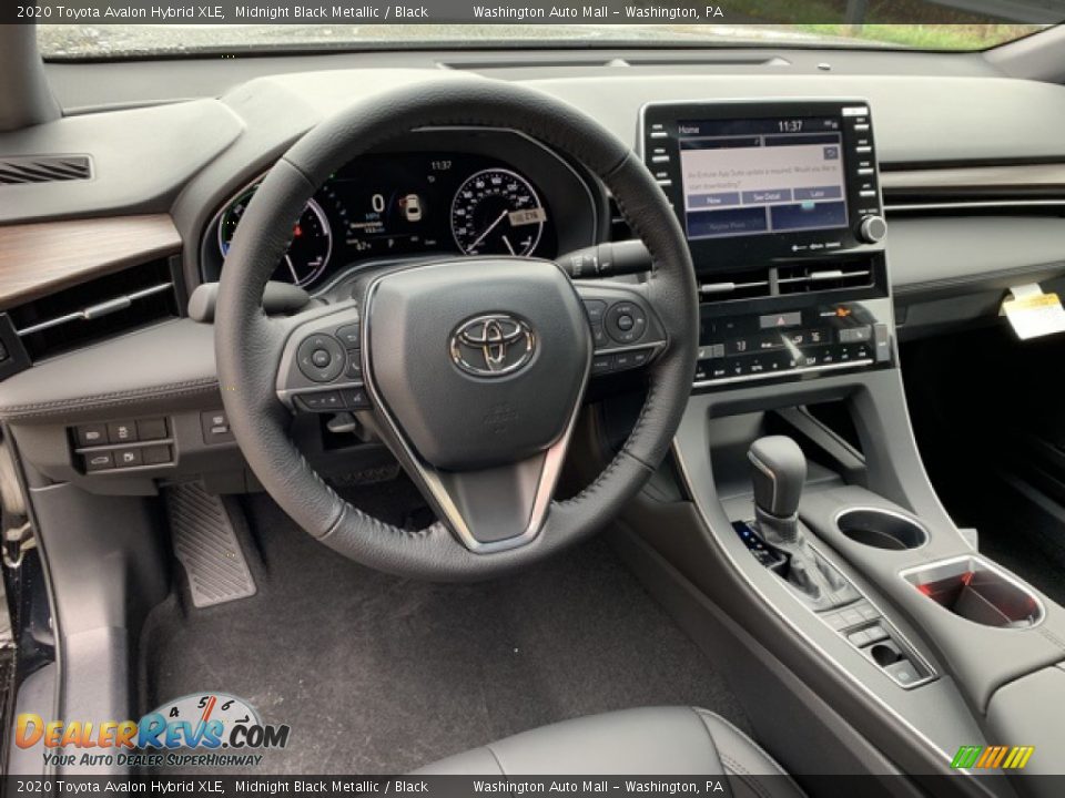 Dashboard of 2020 Toyota Avalon Hybrid XLE Photo #6