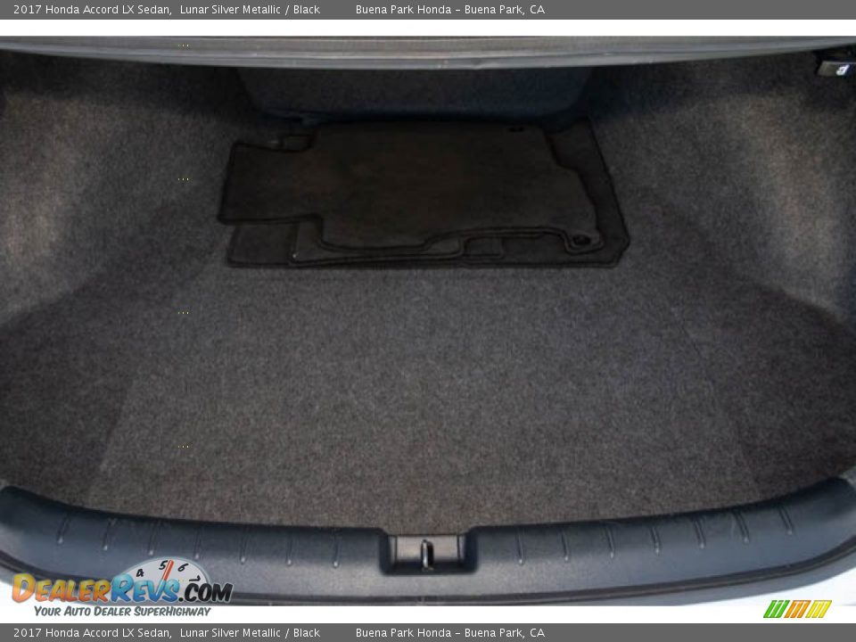 2017 Honda Accord LX Sedan Lunar Silver Metallic / Black Photo #19