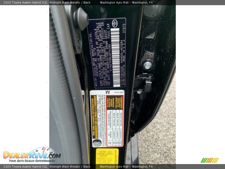 2020 Toyota Avalon Hybrid XLE Midnight Black Metallic / Black Photo #11