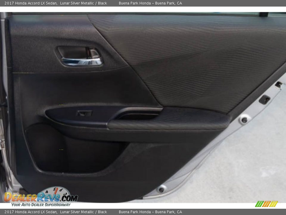 2017 Honda Accord LX Sedan Lunar Silver Metallic / Black Photo #30