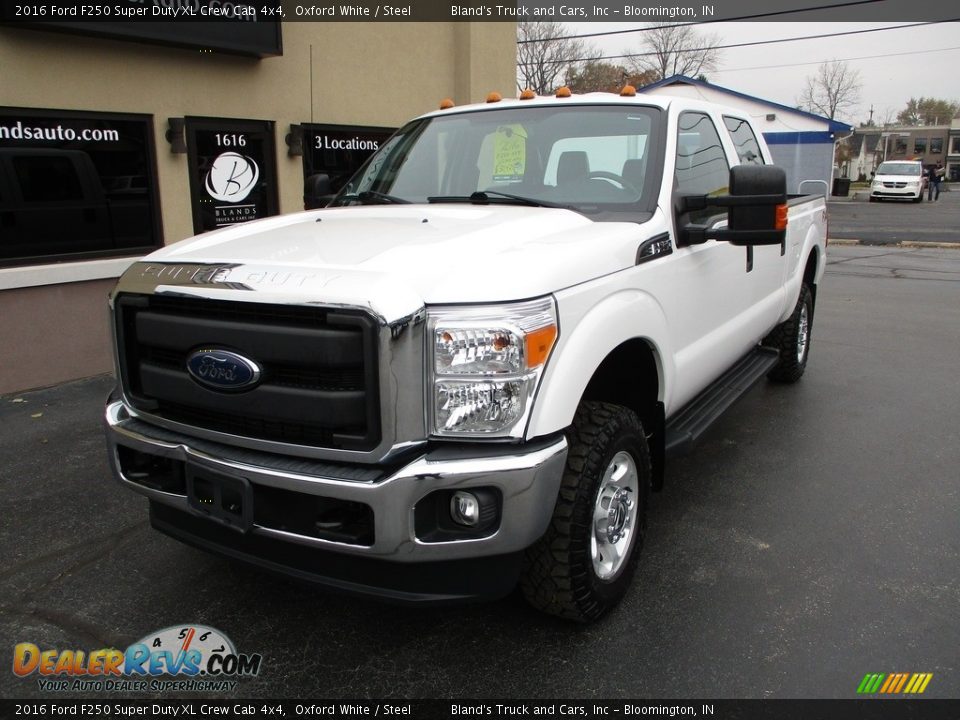 2016 Ford F250 Super Duty XL Crew Cab 4x4 Oxford White / Steel Photo #2