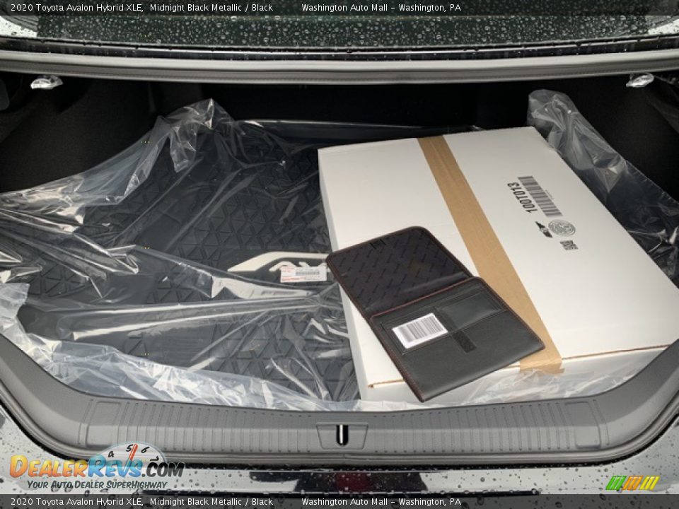 2020 Toyota Avalon Hybrid XLE Midnight Black Metallic / Black Photo #19