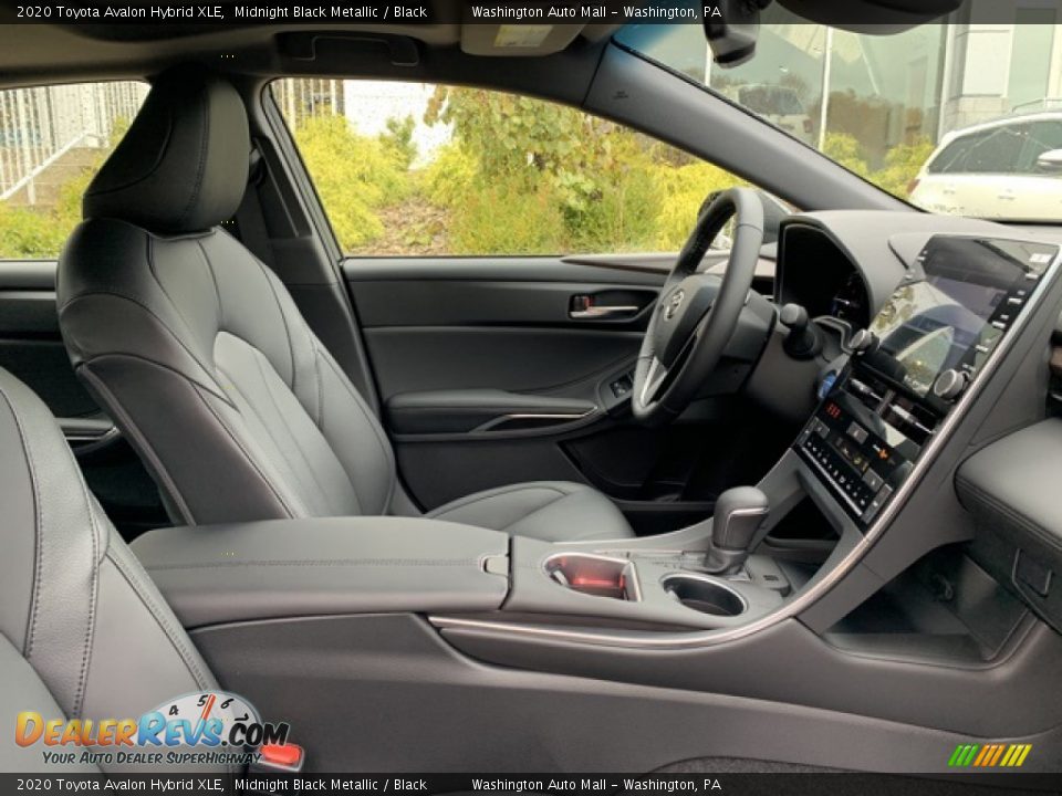 2020 Toyota Avalon Hybrid XLE Midnight Black Metallic / Black Photo #23