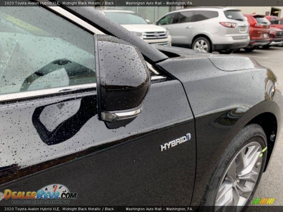 2020 Toyota Avalon Hybrid XLE Midnight Black Metallic / Black Photo #25
