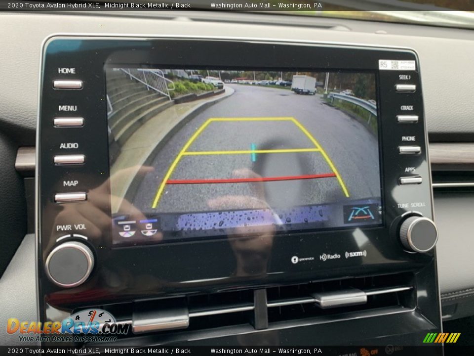 2020 Toyota Avalon Hybrid XLE Midnight Black Metallic / Black Photo #29