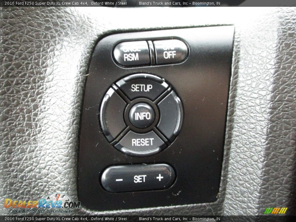 2016 Ford F250 Super Duty XL Crew Cab 4x4 Oxford White / Steel Photo #15