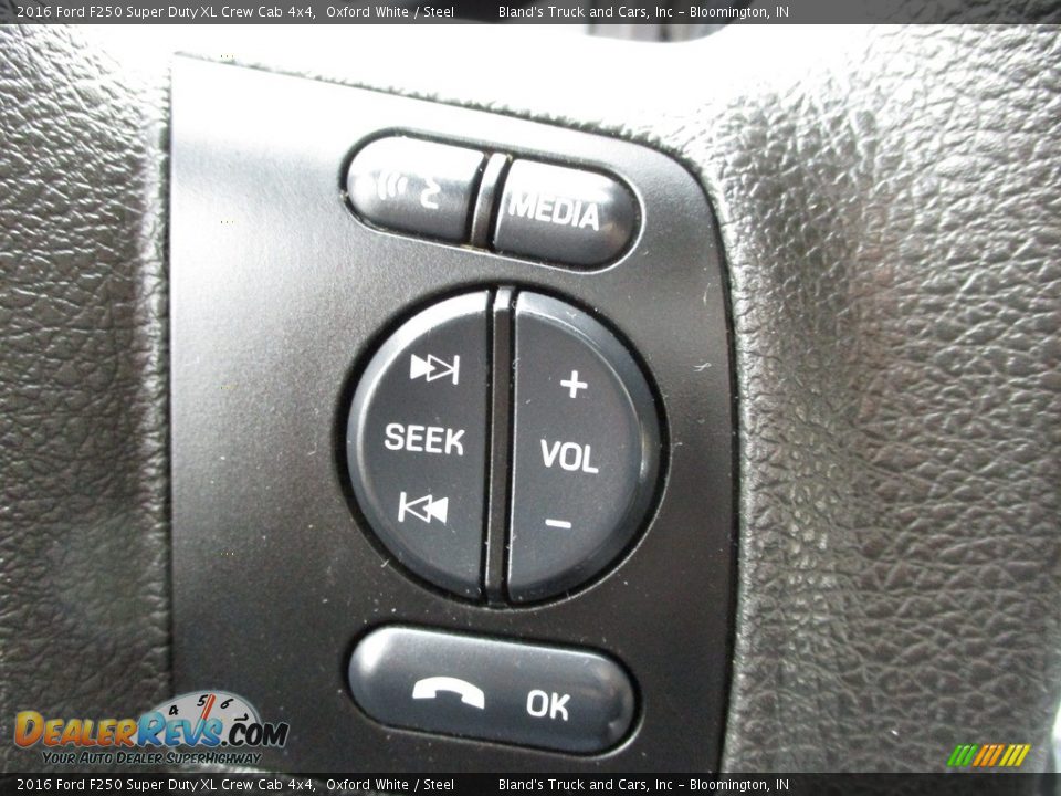 2016 Ford F250 Super Duty XL Crew Cab 4x4 Oxford White / Steel Photo #16