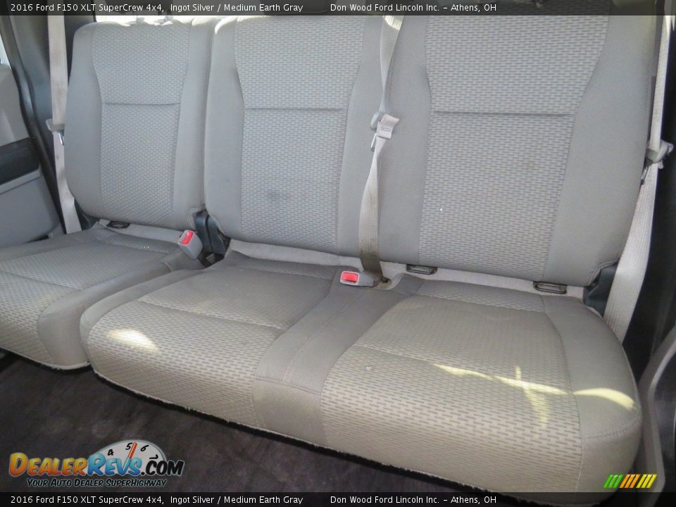 2016 Ford F150 XLT SuperCrew 4x4 Ingot Silver / Medium Earth Gray Photo #17