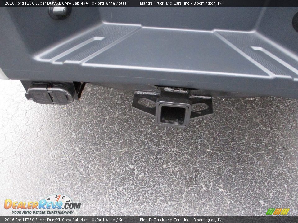 2016 Ford F250 Super Duty XL Crew Cab 4x4 Oxford White / Steel Photo #34