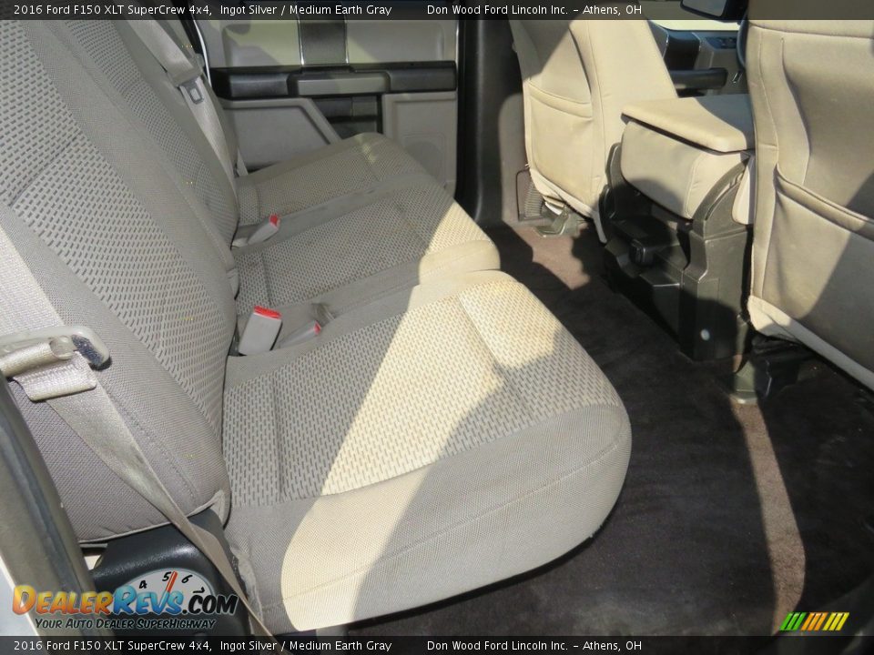 2016 Ford F150 XLT SuperCrew 4x4 Ingot Silver / Medium Earth Gray Photo #21