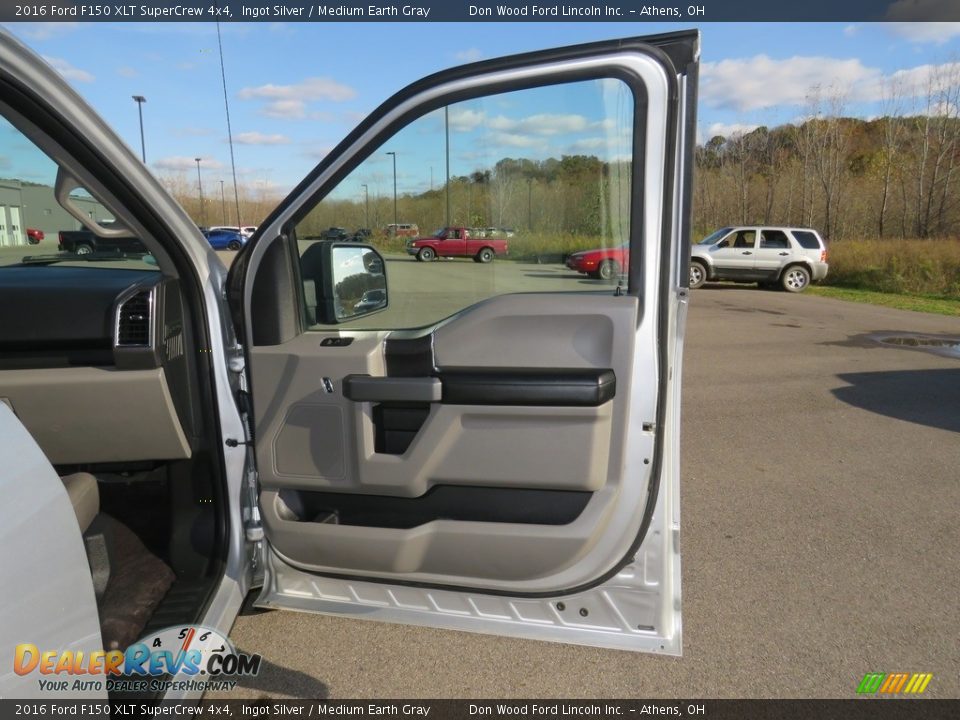 2016 Ford F150 XLT SuperCrew 4x4 Ingot Silver / Medium Earth Gray Photo #22