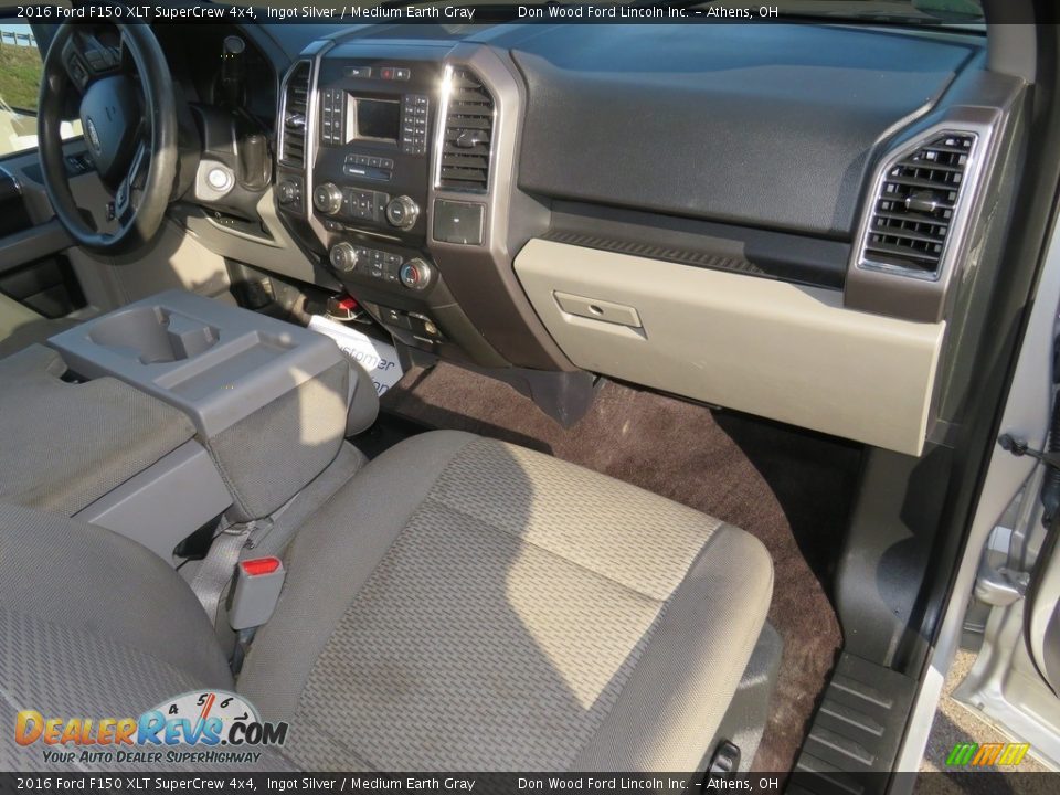 2016 Ford F150 XLT SuperCrew 4x4 Ingot Silver / Medium Earth Gray Photo #24