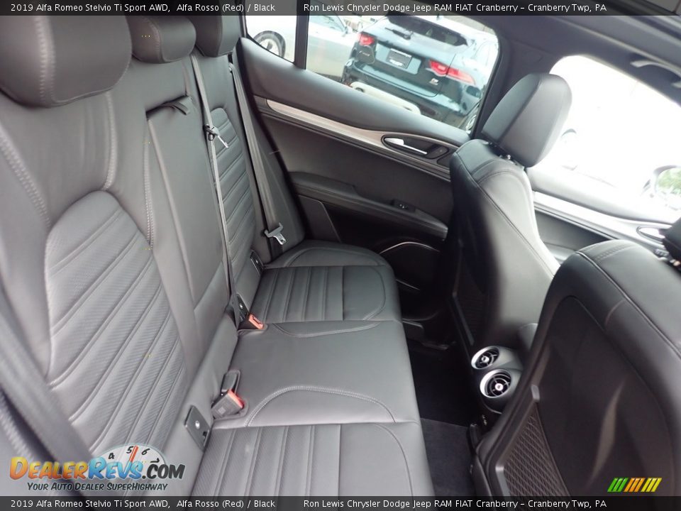2019 Alfa Romeo Stelvio Ti Sport AWD Alfa Rosso (Red) / Black Photo #16