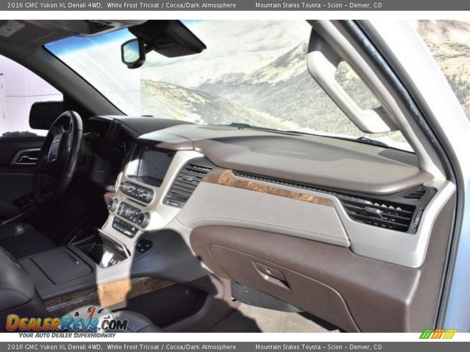 2016 GMC Yukon XL Denali 4WD White Frost Tricoat / Cocoa/Dark Atmosphere Photo #17