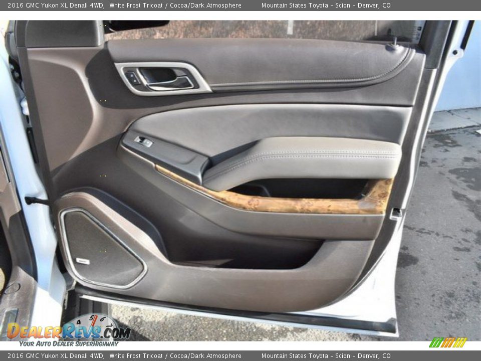 2016 GMC Yukon XL Denali 4WD White Frost Tricoat / Cocoa/Dark Atmosphere Photo #28