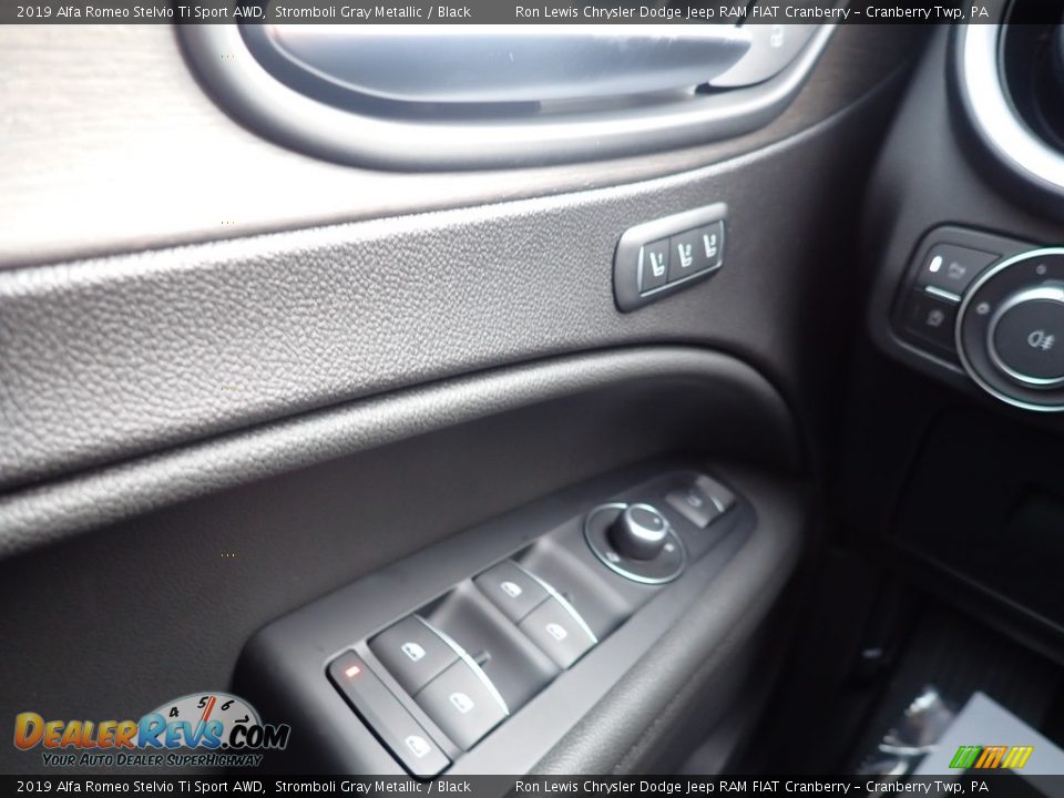 2019 Alfa Romeo Stelvio Ti Sport AWD Stromboli Gray Metallic / Black Photo #23