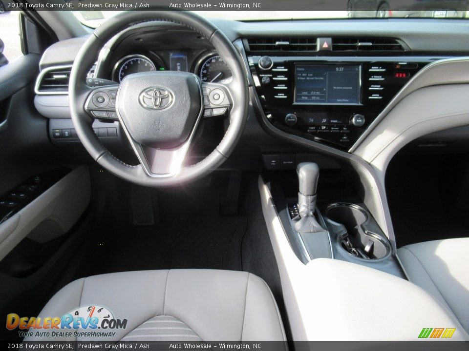 2018 Toyota Camry SE Predawn Gray Mica / Ash Photo #15