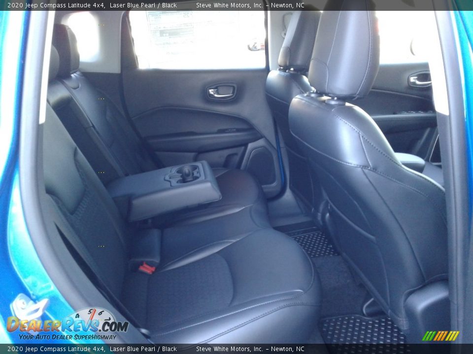 2020 Jeep Compass Latitude 4x4 Laser Blue Pearl / Black Photo #13