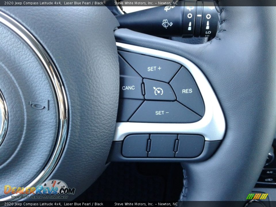 2020 Jeep Compass Latitude 4x4 Laser Blue Pearl / Black Photo #18