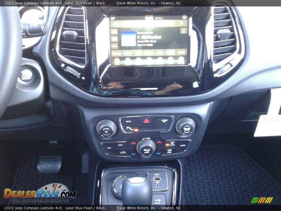 2020 Jeep Compass Latitude 4x4 Laser Blue Pearl / Black Photo #20