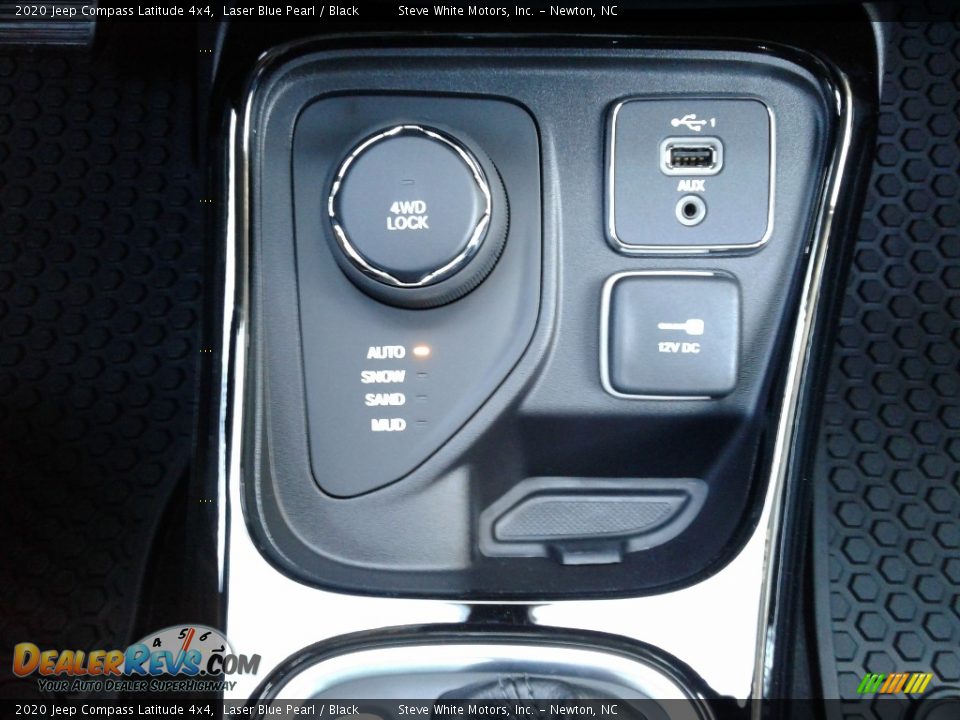 2020 Jeep Compass Latitude 4x4 Laser Blue Pearl / Black Photo #27