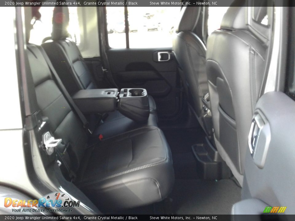 2020 Jeep Wrangler Unlimited Sahara 4x4 Granite Crystal Metallic / Black Photo #13