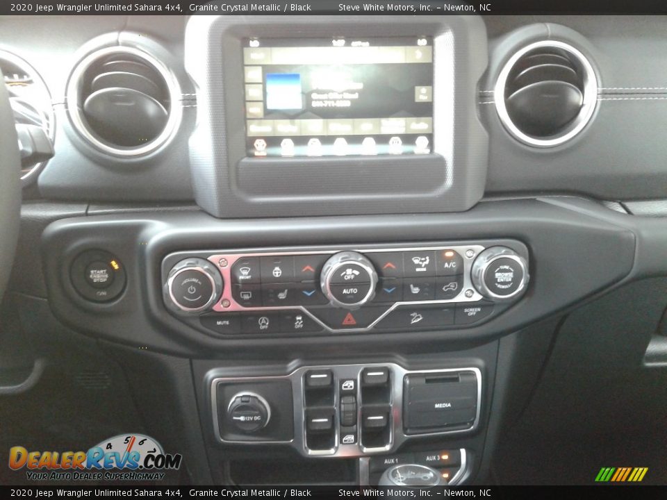 2020 Jeep Wrangler Unlimited Sahara 4x4 Granite Crystal Metallic / Black Photo #19