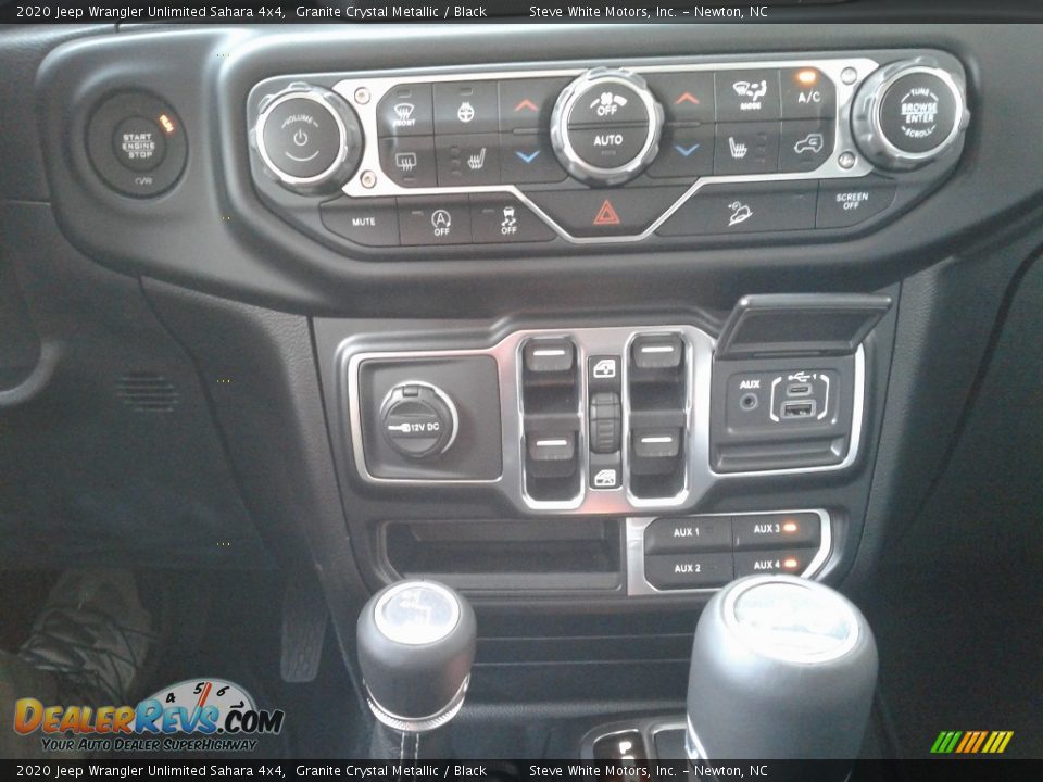 2020 Jeep Wrangler Unlimited Sahara 4x4 Granite Crystal Metallic / Black Photo #25