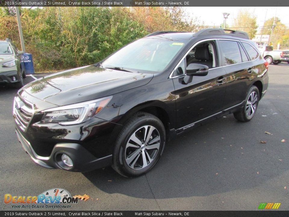 Front 3/4 View of 2019 Subaru Outback 2.5i Limited Photo #2