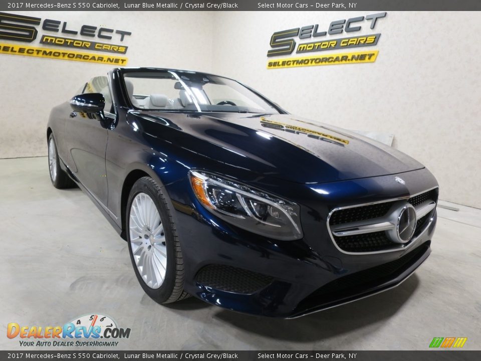 Front 3/4 View of 2017 Mercedes-Benz S 550 Cabriolet Photo #4